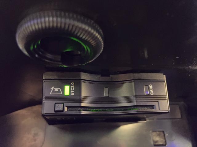 GLS GLS400d 4マチック AMGラインパッケージ AMGライン 認定中古車 全周囲カメラ クリアランスソナー デジタルルームミラー レーンアシスト パワーシート 衝突被害軽減システム サンルーフ ナビ オ LEDヘッドランプ 電動リアゲート(11枚目)