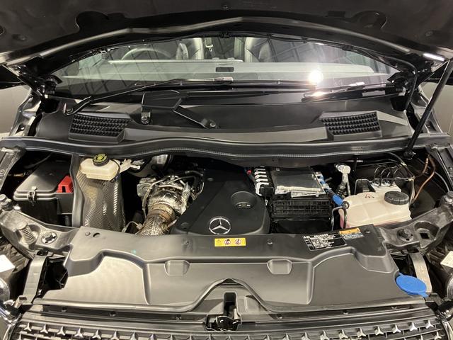 直列４気筒　ディーゼルターボ１６３馬力