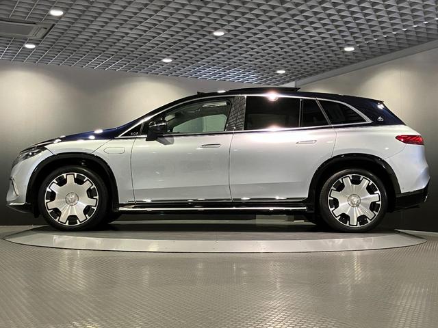 ＥＱＳ ＳＵＶ ＥＱＳ６８０　ＳＵＶ　ファーストクラスパッケージ　ファーストクラスパッケージ　ブラックピアノラッカーフローイングラインインテリアトリム　クリスタルホワイト／シルバーグレー　ツートンペイント　ハイテックシルバー／ノーティックブルー　認定中古車（15枚目）