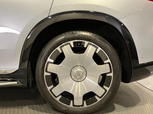 ＥＱＳ ＳＵＶ ＥＱＳ６８０　ＳＵＶ　ファーストクラスパッケージ　ファーストクラスパッケージ　ブラックピアノラッカーフローイングラインインテリアトリム　クリスタルホワイト／シルバーグレー　ツートンペイント　ハイテックシルバー／ノーティックブルー　認定中古車（29枚目）