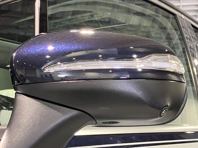 ＥＱＳ ＳＵＶ ＥＱＳ６８０　ＳＵＶ　ファーストクラスパッケージ　ファーストクラスパッケージ　ブラックピアノラッカーフローイングラインインテリアトリム　クリスタルホワイト／シルバーグレー　ツートンペイント　ハイテックシルバー／ノーティックブルー　認定中古車（32枚目）