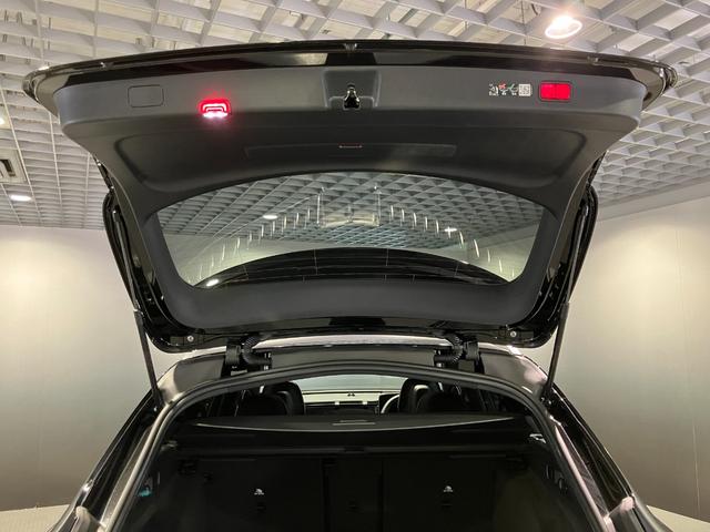 Ｅクラスステーションワゴン Ｅ２００ステーションワゴンアバギャルドＡＭＧラインＰ　ドライブレコーダー　ＥＴＣ　全周囲カメラ　ナビ　クリアランスソナー　オートクルーズコントロール　衝突被害軽減システム　アルミホイール　オートライト　ＬＥＤヘッドランプ　ヘッドライトウォッシャー（45枚目）