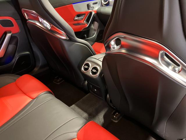 CLAクラス シューティングブレーク CLA35 4マチック シューティングブレーク 4WD 全周囲カメラ ナビ クリアランスソナー オートクルーズコントロール レーンアシスト 衝突被害軽減システム アルミホイール オートライト LEDヘッドランプ サンルーフ パワーシート(63枚目)