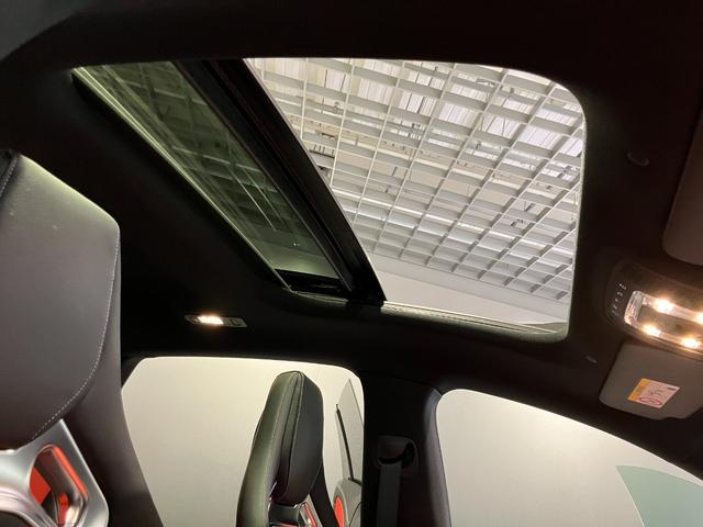 CLAクラス シューティングブレーク CLA35 4マチック シューティングブレーク 4WD 全周囲カメラ ナビ クリアランスソナー オートクルーズコントロール レーンアシスト 衝突被害軽減システム アルミホイール オートライト LEDヘッドランプ サンルーフ パワーシート(67枚目)