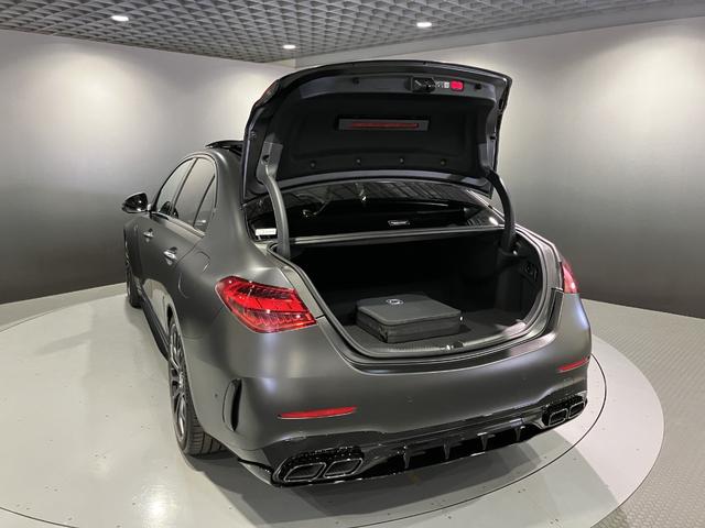 Ｃクラス Ｃ６３　Ｓ　Ｅ　パフォーマンス　エディションピーク　全国限定５０台　認定中古車　ＥＴＣ　全周囲カメラ　ナビ　クリアランスソナー　オートクルーズコントロール　ＡＴ　サンルーフ　オートライト　スマートキー　電動格納ミラー　シートヒーター　シートエアコン（46枚目）