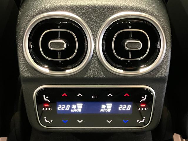 Ｃクラス Ｃ６３　Ｓ　Ｅ　パフォーマンス　エディションピーク　全国限定５０台　認定中古車　ＥＴＣ　全周囲カメラ　ナビ　クリアランスソナー　オートクルーズコントロール　ＡＴ　サンルーフ　オートライト　スマートキー　電動格納ミラー　シートヒーター　シートエアコン（48枚目）
