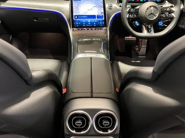 Ｃクラス Ｃ６３　Ｓ　Ｅ　パフォーマンス　エディションピーク　全国限定５０台　認定中古車　ＥＴＣ　全周囲カメラ　ナビ　クリアランスソナー　オートクルーズコントロール　ＡＴ　サンルーフ　オートライト　スマートキー　電動格納ミラー　シートヒーター　シートエアコン（50枚目）