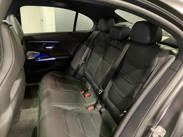 Ｃクラス Ｃ６３　Ｓ　Ｅ　パフォーマンス　エディションピーク　全国限定５０台　認定中古車　ＥＴＣ　全周囲カメラ　ナビ　クリアランスソナー　オートクルーズコントロール　ＡＴ　サンルーフ　オートライト　スマートキー　電動格納ミラー　シートヒーター　シートエアコン（57枚目）