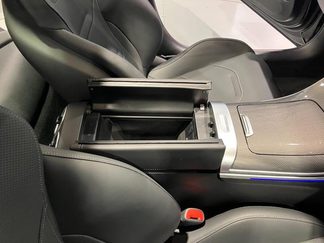 Ｃクラス Ｃ６３　Ｓ　Ｅ　パフォーマンス　エディションピーク　全国限定５０台　認定中古車　ＥＴＣ　全周囲カメラ　ナビ　クリアランスソナー　オートクルーズコントロール　ＡＴ　サンルーフ　オートライト　スマートキー　電動格納ミラー　シートヒーター　シートエアコン（67枚目）