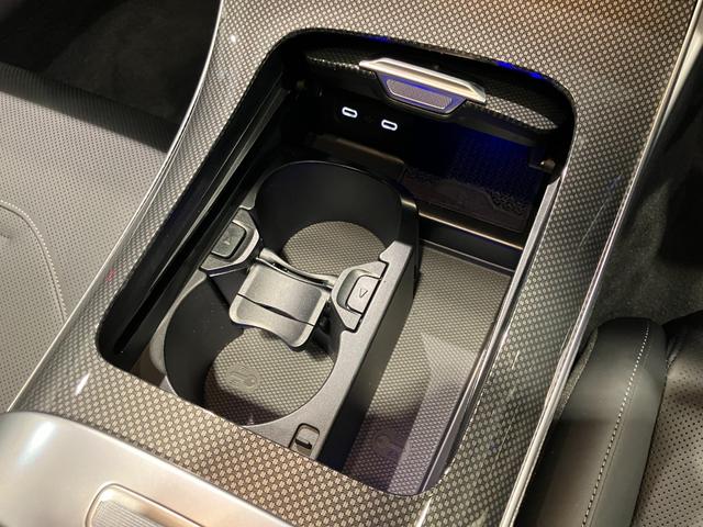 Ｃクラス Ｃ６３　Ｓ　Ｅ　パフォーマンス　エディションピーク　全国限定５０台　認定中古車　ＥＴＣ　全周囲カメラ　ナビ　クリアランスソナー　オートクルーズコントロール　ＡＴ　サンルーフ　オートライト　スマートキー　電動格納ミラー　シートヒーター　シートエアコン（69枚目）