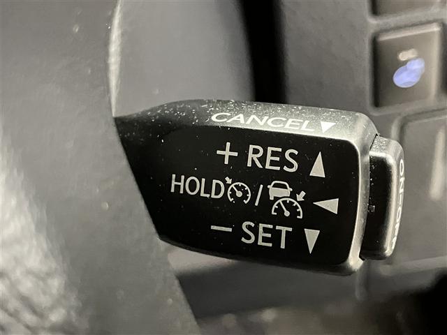 アルファードハイブリッド エグゼクティブラウンジ　サンル－フ　インテリジェントクリアランスソナー　地デジＴＶ　両側電動スライドドア　ドライブレコーダー　バックモニタ－　ＬＥＤライト　横滑り防止機能　４ｗｄ　３列シート　オートクルーズコントロール（18枚目）