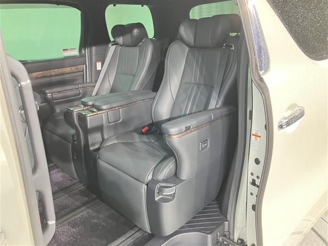 アルファードハイブリッド エグゼクティブラウンジ　サンル－フ　インテリジェントクリアランスソナー　地デジＴＶ　両側電動スライドドア　ドライブレコーダー　バックモニタ－　ＬＥＤライト　横滑り防止機能　４ｗｄ　３列シート　オートクルーズコントロール（24枚目）