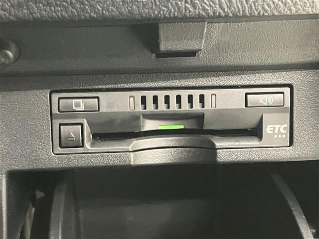 アルファードハイブリッド SR エアコン 100V充電 1オ-ナ- エアロ 地デジ 両電動ドア ミュージックプレイヤー接続可 電動シート LEDライト キーレス ETC車載器 メモリナビ Bカメラ 盗難防止 エアバッグ 3列シート(9枚目)