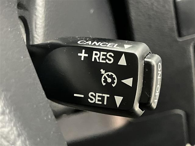 アルファードハイブリッド SR エアコン 100V充電 1オ-ナ- エアロ 地デジ 両電動ドア ミュージックプレイヤー接続可 電動シート LEDライト キーレス ETC車載器 メモリナビ Bカメラ 盗難防止 エアバッグ 3列シート(12枚目)