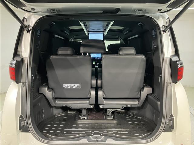 アルファードハイブリッド エグゼクティブラウンジ クルコン LEDヘッドライト ガラスルーフ スマートキー 両側電動スライドドア ドライブレコーダー DVDプレーヤー フルセグ ETC ミュージックプレイヤー接続可 ナビTV 3列シート バックカメラ(27枚目)