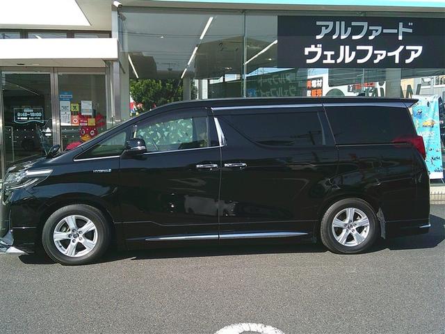 アルファードハイブリッド Ｘ　両電動ドア　ＬＥＤヘッドライト　ドラレコ　横滑り防止　ＥＴＣ車載器　クルコン　ＡＣ１００Ｖ　ミュージックプレイヤー接続可　メモリーナビ　キーレス　ナビ＆ＴＶ　４ＷＤ　ＤＶＤ再生　３列シート　サンルーフ（2枚目）