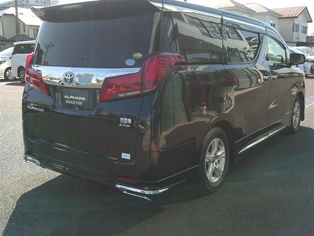 アルファードハイブリッド Ｘ　両電動ドア　ＬＥＤヘッドライト　ドラレコ　横滑り防止　ＥＴＣ車載器　クルコン　ＡＣ１００Ｖ　ミュージックプレイヤー接続可　メモリーナビ　キーレス　ナビ＆ＴＶ　４ＷＤ　ＤＶＤ再生　３列シート　サンルーフ（3枚目）