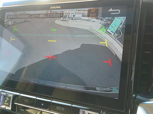 アルファードハイブリッド Ｘ　両電動ドア　ＬＥＤヘッドライト　ドラレコ　横滑り防止　ＥＴＣ車載器　クルコン　ＡＣ１００Ｖ　ミュージックプレイヤー接続可　メモリーナビ　キーレス　ナビ＆ＴＶ　４ＷＤ　ＤＶＤ再生　３列シート　サンルーフ（6枚目）