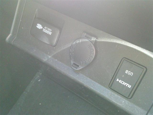 アルファードハイブリッド Ｘ　両電動ドア　ＬＥＤヘッドライト　ドラレコ　横滑り防止　ＥＴＣ車載器　クルコン　ＡＣ１００Ｖ　ミュージックプレイヤー接続可　メモリーナビ　キーレス　ナビ＆ＴＶ　４ＷＤ　ＤＶＤ再生　３列シート　サンルーフ（12枚目）