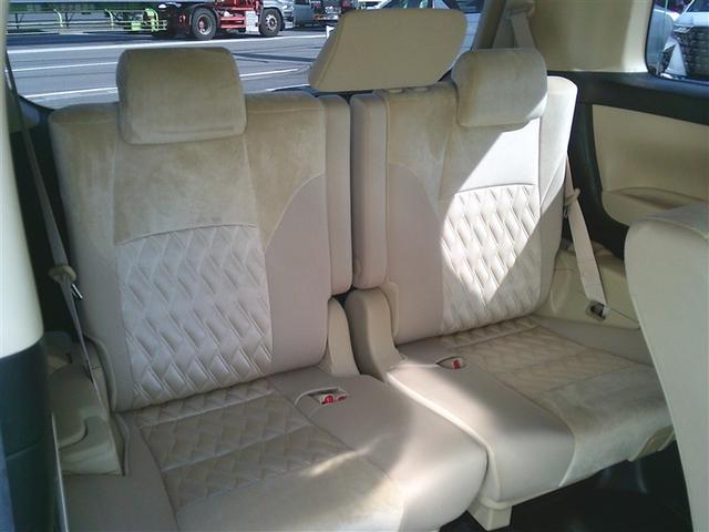 アルファードハイブリッド Ｘ　両電動ドア　ＬＥＤヘッドライト　ドラレコ　横滑り防止　ＥＴＣ車載器　クルコン　ＡＣ１００Ｖ　ミュージックプレイヤー接続可　メモリーナビ　キーレス　ナビ＆ＴＶ　４ＷＤ　ＤＶＤ再生　３列シート　サンルーフ（21枚目）