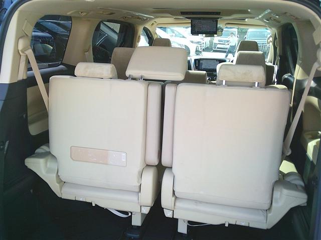 アルファードハイブリッド Ｘ　両電動ドア　ＬＥＤヘッドライト　ドラレコ　横滑り防止　ＥＴＣ車載器　クルコン　ＡＣ１００Ｖ　ミュージックプレイヤー接続可　メモリーナビ　キーレス　ナビ＆ＴＶ　４ＷＤ　ＤＶＤ再生　３列シート　サンルーフ（22枚目）