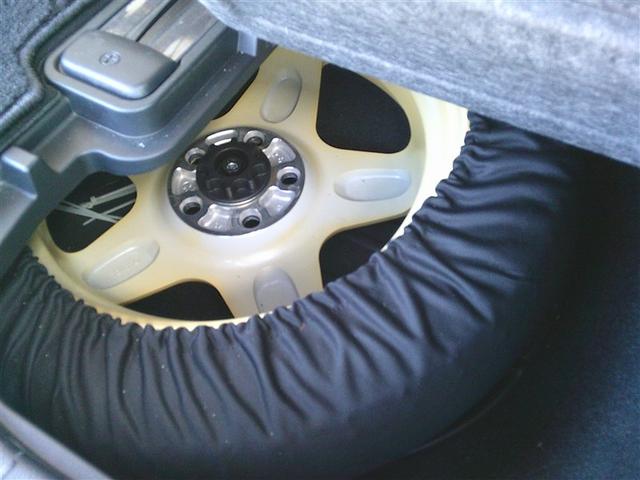 アルファードハイブリッド Ｘ　両電動ドア　ＬＥＤヘッドライト　ドラレコ　横滑り防止　ＥＴＣ車載器　クルコン　ＡＣ１００Ｖ　ミュージックプレイヤー接続可　メモリーナビ　キーレス　ナビ＆ＴＶ　４ＷＤ　ＤＶＤ再生　３列シート　サンルーフ（23枚目）