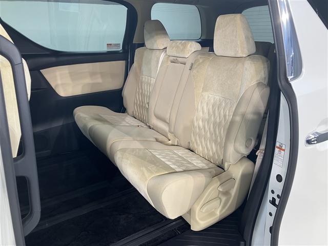 アルファード ２．５Ｘ　９．０型ＴＣナビ　ＥＴＣ２．０　走行９０００ｋｍ　メディアプレイヤー　ＤＶＤ再生　衝突被害軽減ブレーキ　クルーズコントロール　純正アルミ　左パワスラ　ＬＥＤ　Ｂカメラ　ワンオーナー（17枚目）