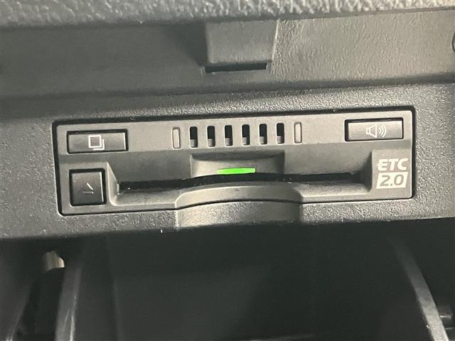 ヴェルファイア 2.5V イモビライザー 横滑り防止装置 電動シート ナビ&TV メモリナビ オートクルーズ アルミ エアバッグ DVD キーフリー AUX ドライブレコーダー バックカメラ スマートキー ETC 3列シート(9枚目)