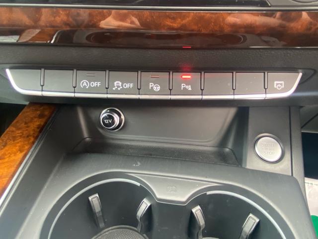 A4アバント 1.4TFSIスポーツ レザーシート純正ナビ 地デジTV 360度カメラ パワーバックドア(30枚目)