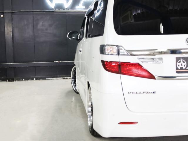 ヴェルファイア トヨタ 2 4z ゴールデンアイズ 特別仕様車 サンルーフ アルパイン9型ナビ badxロクサーニ20インチaw tein車高調 ブラックハーフレザー 地デジフルセグ バックカメラ スマートキー クリアランスソナーの中古車詳細 中古車検索なら ヴェルファイア トヨタ 2 4z ゴールデンアイズ 特別仕様車 サンルーフ アルパイン9型ナビ badxロクサーニ20インチaw tein車高調 ブラックハーフレザー 地デジフルセグ バックカメラ スマートキー クリアランスソナーの中古車詳細 中古車検索なら