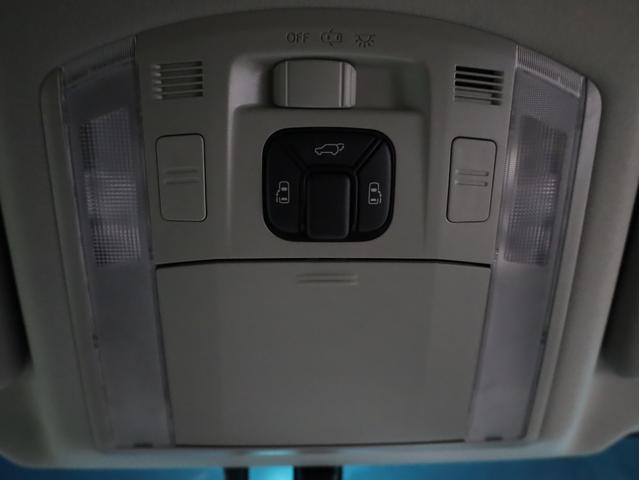 ヴェルファイア ２．４Ｚ　ゴールデンアイズＩＩ　後期型　ＷＯＲＫレイバー２０インチＡＷ　新品フルタップ車高調　エアロパーツ　両側自動スライドドア　純正メーカーナビ　地デジフルセグ　バックカメラ　スマートキー　クリアランスソナー　ＨＩＤライト（36枚目）