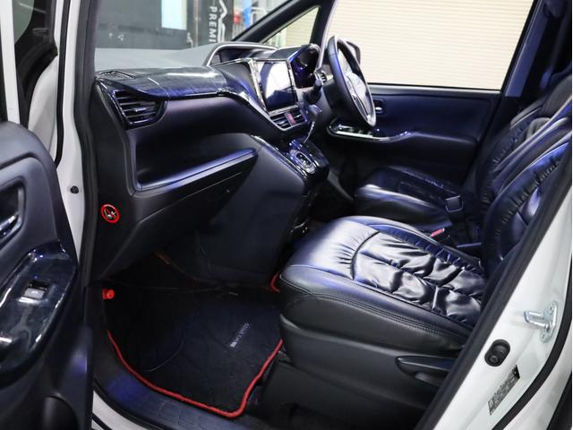 ヴォクシー ＺＳ　煌ＩＩ　Ｍ’ｚ　ＳＰＥＥＤエアロ／マフラー　両側自動スライドア　アルパイン１０型ナビ　ＷＯＲＫシュヴァ―ト１９ＡＷ　ローダウン　黒革調シートカバー　地デジフルセグ　アルパイン後席モニター　バックカメラ（30枚目）