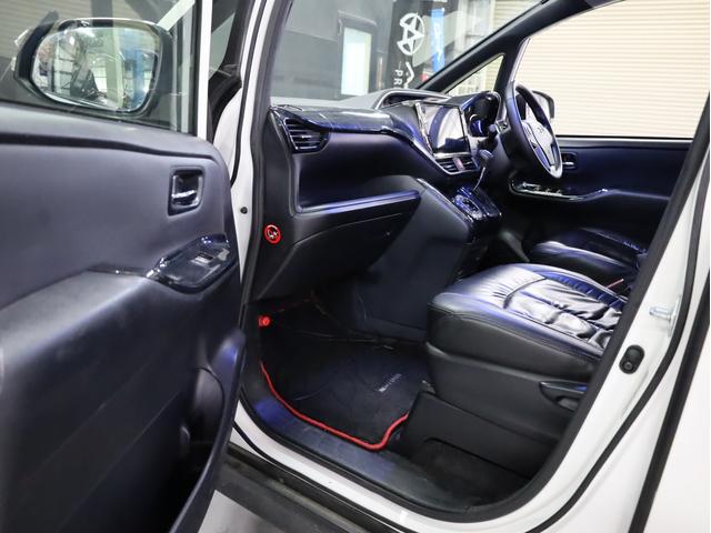 ヴォクシー ＺＳ　煌ＩＩ　Ｍ’ｚ　ＳＰＥＥＤエアロ／マフラー　両側自動スライドア　アルパイン１０型ナビ　ＷＯＲＫシュヴァ―ト１９ＡＷ　ローダウン　黒革調シートカバー　地デジフルセグ　アルパイン後席モニター　バックカメラ（48枚目）