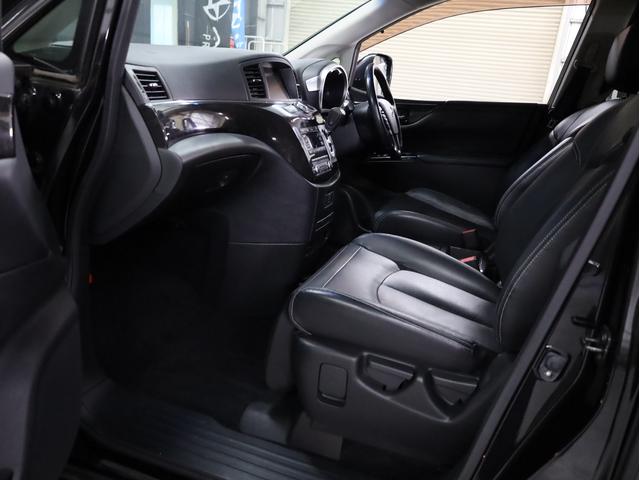 エルグランド ライダー　ブラックライン　黒本革シート　両側自動スライドドア　ＲＡＹＳ２０インチＡＷ　新品ＴＥＩＮ車高調　純正メーカーナビ　地デジフルセグ　サイド／バックカメラ　スマートキー　クリアランスソナー　ＨＩＤライト（31枚目）