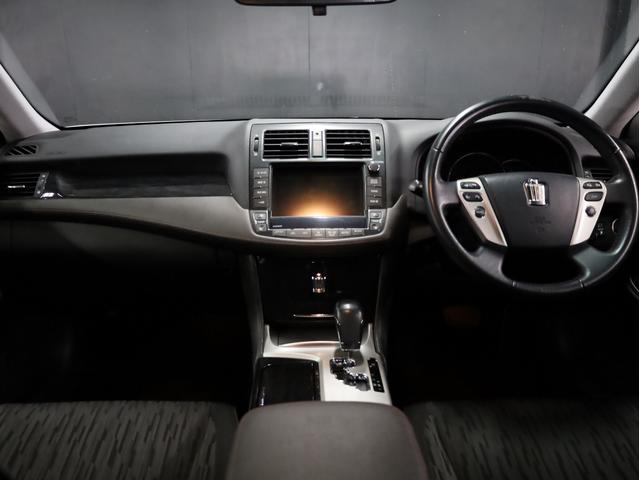 クラウン ２．５アスリート　後期型　ＢＡＤＸロクサーニ２０インチＡＷ　フルタップ車高調　エアロパーツ　純正メーカーナビ　バックカメラ　スマートキー　パワーシート　ＨＩＤライト　クルーズコントロール（2枚目）
