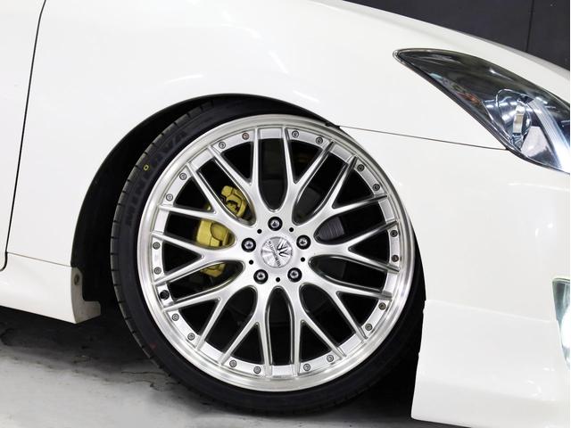 クラウン アスリート　後期型　ＢＡＤＸロクサーニ２０インチＡＷ　新品フルタップ車高調　エアロパーツ　純正メーカーナビ　地デジフルセグ　バックカメラ　スマートキー　パワーシート　ＨＩＤライト　クルーズコントロール（17枚目）