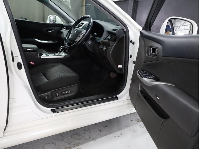 クラウン アスリート　後期型　ＢＡＤＸロクサーニ２０インチＡＷ　新品フルタップ車高調　エアロパーツ　純正メーカーナビ　地デジフルセグ　バックカメラ　スマートキー　パワーシート　ＨＩＤライト　クルーズコントロール（44枚目）