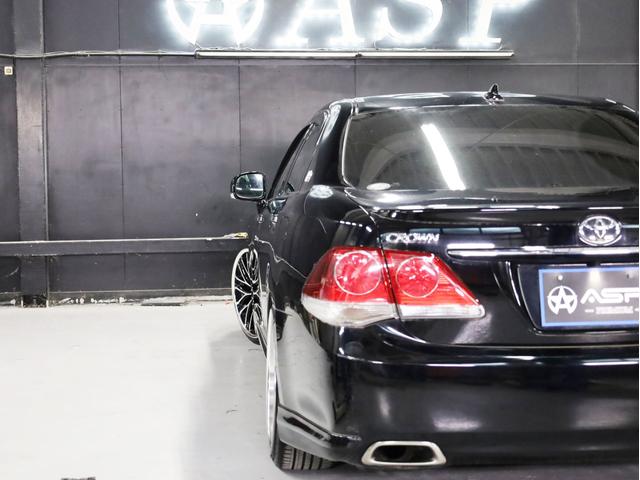 クラウン ２．５アスリート　後期型　Ｗｅｄｓマーベリック２０インチＡＷ　新品フルタップ車高調　エアロパーツ　純正メーカーナビ　地デジフルセグ　バックカメラ　スマートキー　パワーシート　ＨＩＤライト　クルーズコントロール（54枚目）