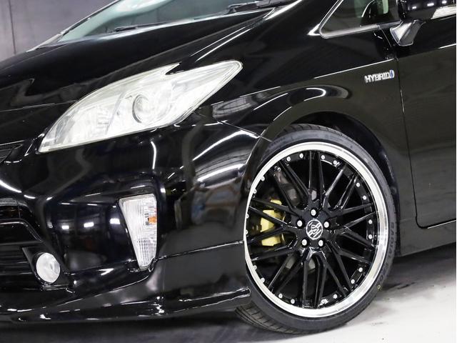 プリウス Ｓ　後期型　ワンオーナー車　ＡＭＥシュタイナー１９インチＡＷ　ローダウンサス　エアロパーツ　純正ＳＤナビ　地デジＴＶ　バックカメラ　スマートキー　ＨＩＤライト（6枚目）