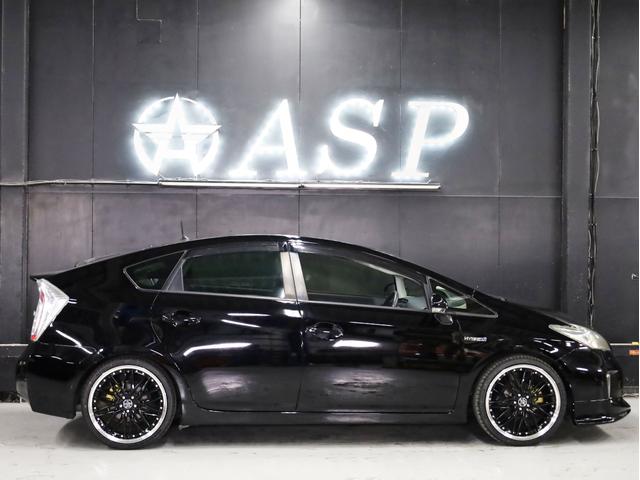 プリウス Ｓ　後期型　ワンオーナー車　ＡＭＥシュタイナー１９インチＡＷ　ローダウンサス　エアロパーツ　純正ＳＤナビ　地デジＴＶ　バックカメラ　スマートキー　ＨＩＤライト（15枚目）