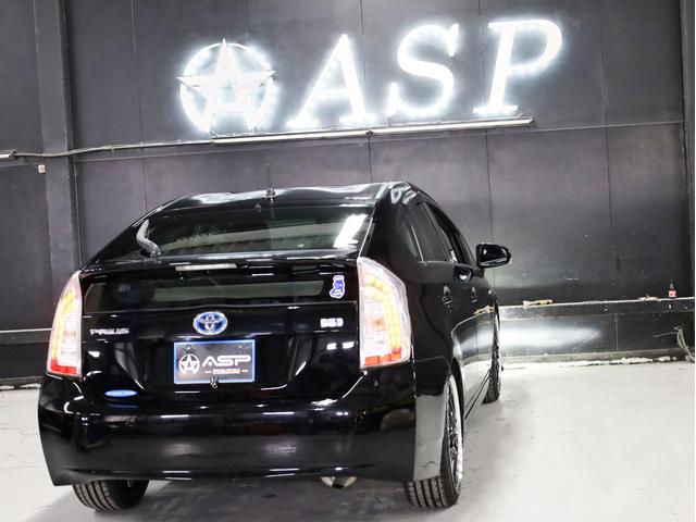 プリウス Ｓ　後期型　ワンオーナー車　ＡＭＥシュタイナー１９インチＡＷ　ローダウンサス　エアロパーツ　純正ＳＤナビ　地デジＴＶ　バックカメラ　スマートキー　ＨＩＤライト（24枚目）
