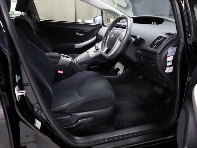 プリウス Ｓ　後期型　ワンオーナー車　ＡＭＥシュタイナー１９インチＡＷ　ローダウンサス　エアロパーツ　純正ＳＤナビ　地デジＴＶ　バックカメラ　スマートキー　ＨＩＤライト（30枚目）