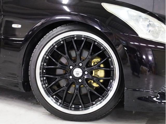 スカイライン ２５０ＧＴ　タイプＰ　５５ｔｈリミテッド　赤革シートヒータ　ＢＡＤＸロクサーニ２０インチＡＷ　新品フルタップ車高調　エアロパーツ　純正メーカーナビ　地デジフルセグ　バックカメラ　スマートキー　パワーシート（17枚目）
