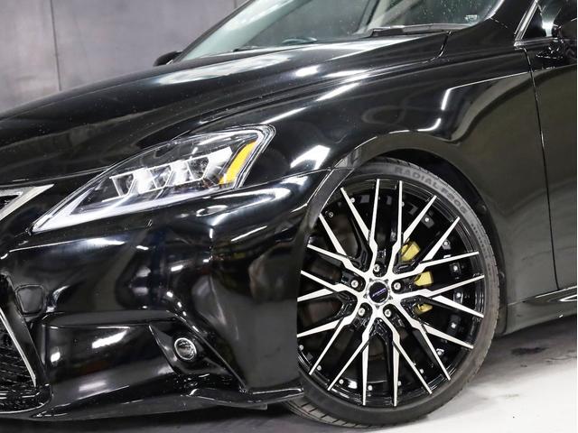 ＩＳ ＩＳ２５０　バージョンＬ　黒革エアーシート　ＡＭＥシュタイナー１９インチＡＷ　新品フルタップ車高調　三眼ヘッドライト　スピンドルエアロ　純正メーカーナビ　地デジフルセグ　バックカメラ　スマートキー　パドルシフト（5枚目）