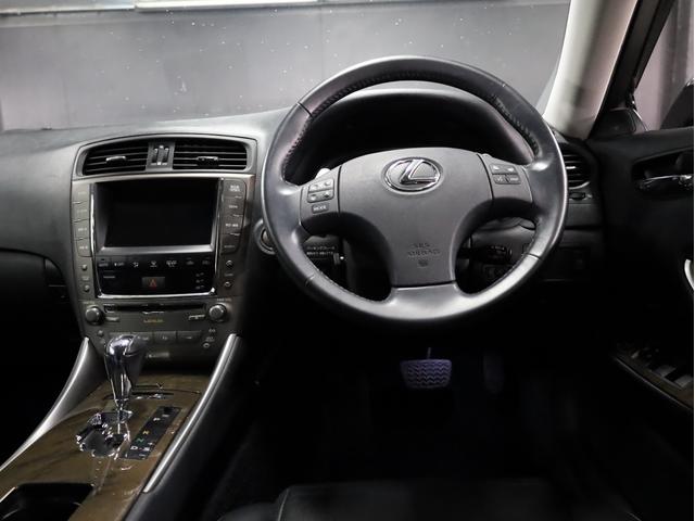 ＩＳ ＩＳ２５０　バージョンＬ　黒革エアーシート　ＡＭＥシュタイナー１９インチＡＷ　新品フルタップ車高調　三眼ヘッドライト　スピンドルエアロ　純正メーカーナビ　地デジフルセグ　バックカメラ　スマートキー　パドルシフト（30枚目）