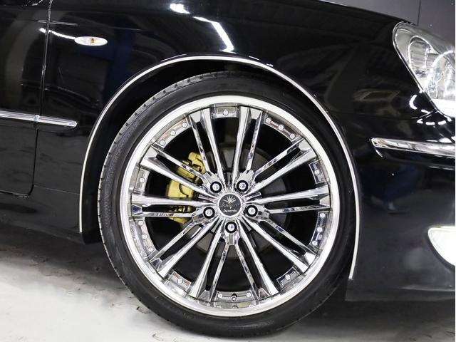 クラウンマジェスタ Ｃタイプ　Ｆパッケージ　後期型　ワンオーナー車　サンルーフ　黒革シートヒータ　Ｋｒａｎｚｅ２０インチＡＷ　エアサスコントローラー　純正メーカーナビ　バックカメラ　スマートキー　パワーシート　ＨＩＤライト　クリアランスソナー（17枚目）
