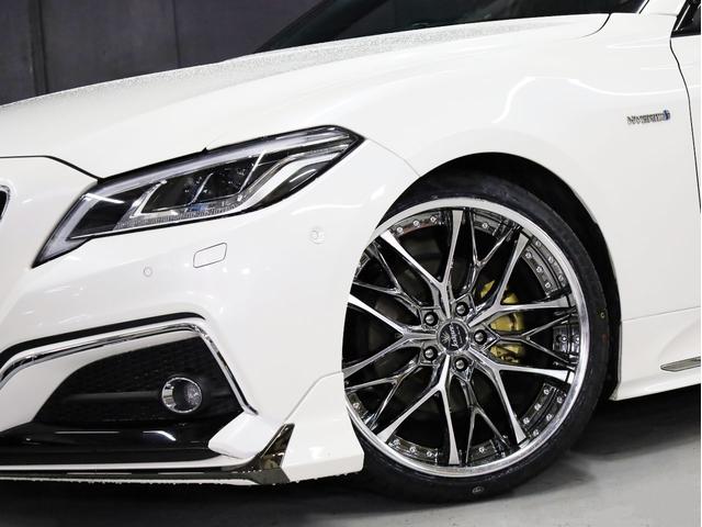 クラウンハイブリッド ＲＳアドバンス　白革エアーシート　Ｋｒａｎｚｅ２０インチＡＷ　新品ＴＥＩＮ車高調　モデリスタエアロ　ＬＥＤライト　純正メーカーナビ　地デジフルセグ　バックカメラ　スマートキー　クリアランスソナー（6枚目）