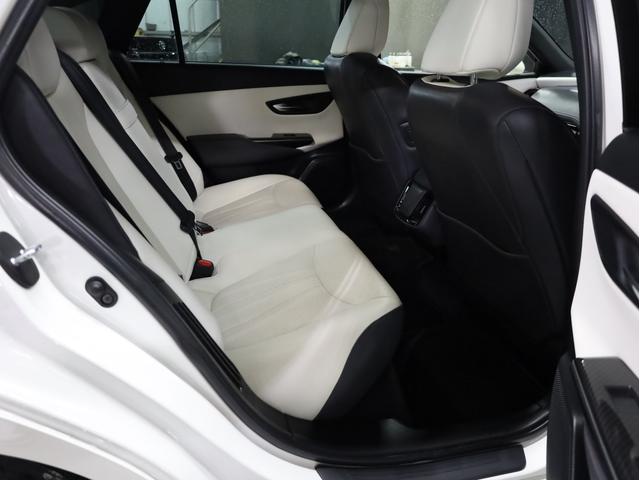 クラウンハイブリッド ＲＳアドバンス　白革エアーシート　Ｋｒａｎｚｅ２０インチＡＷ　新品ＴＥＩＮ車高調　モデリスタエアロ　ＬＥＤライト　純正メーカーナビ　地デジフルセグ　バックカメラ　スマートキー　クリアランスソナー（36枚目）