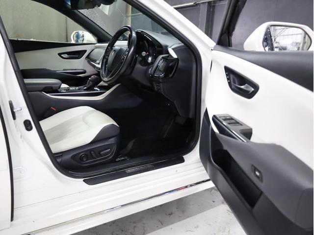 クラウンハイブリッド ＲＳアドバンス　白革エアーシート　Ｋｒａｎｚｅ２０インチＡＷ　新品ＴＥＩＮ車高調　モデリスタエアロ　ＬＥＤライト　純正メーカーナビ　地デジフルセグ　バックカメラ　スマートキー　クリアランスソナー（45枚目）