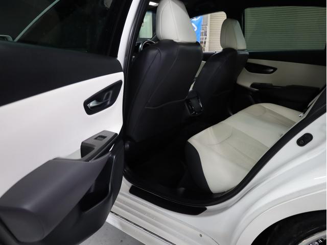 クラウンハイブリッド ＲＳアドバンス　白革エアーシート　Ｋｒａｎｚｅ２０インチＡＷ　新品ＴＥＩＮ車高調　モデリスタエアロ　ＬＥＤライト　純正メーカーナビ　地デジフルセグ　バックカメラ　スマートキー　クリアランスソナー（47枚目）